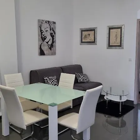 Olivija Apartment Nin
